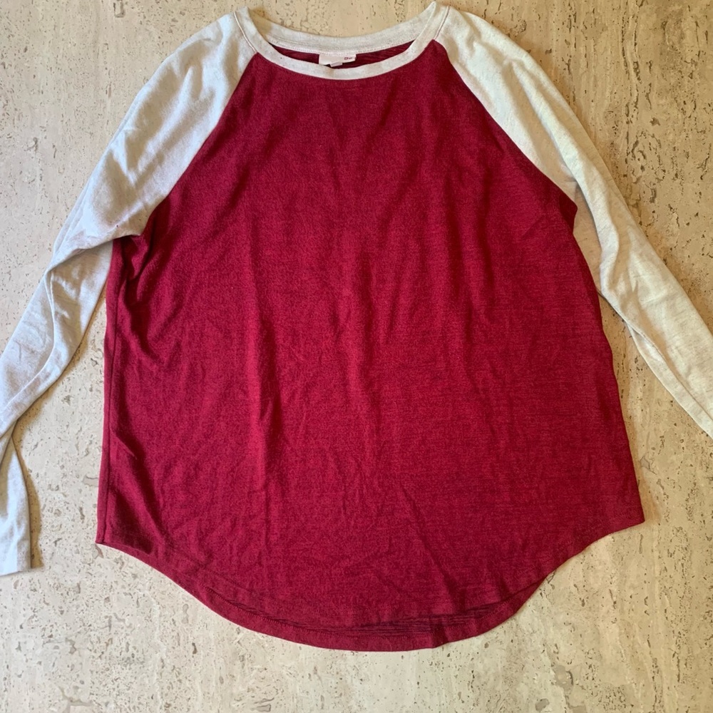 SO XL Maroon/Cream raglan baseball tee